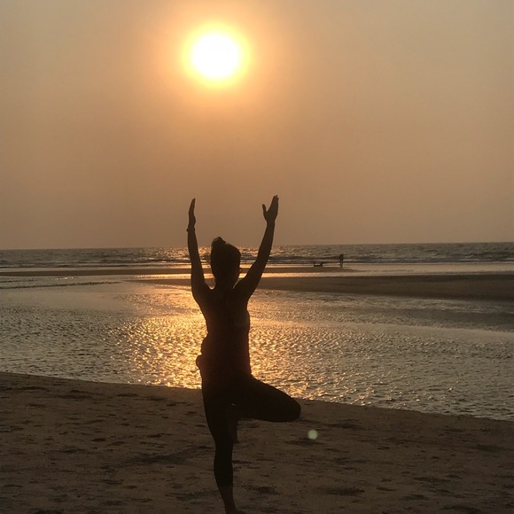 Meet your Posher, Lilly - Picture 4 of 6